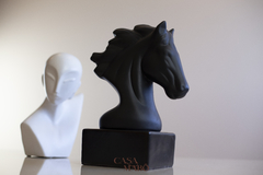 Escultura De Cavalo Matte na internet