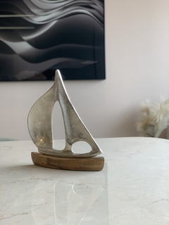 Escultura Wood - Barco Sailing - Prata - CASA MABÔ