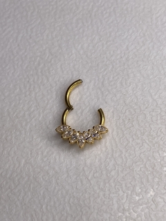 Daith/ titânio/ pvd gold/ 8mm - Divina Isa Piercing