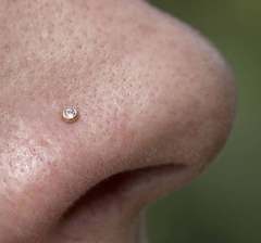 Nostril/ ouro 18k/ zircônia 1.5mm - comprar online