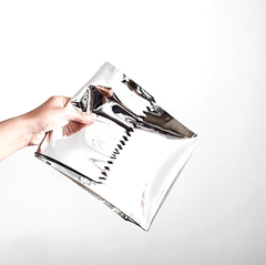 Bolso clutch "This is not a paper bag" plata - comprar en línea