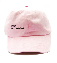 Gorra "rosa millennial" letras negras