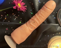 Dildo realístico curvo Madrid en internet