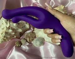 Vibrador recargable Wellness con estimulador de clítoris