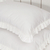 Almofadas porta-travesseiros para cama com babados