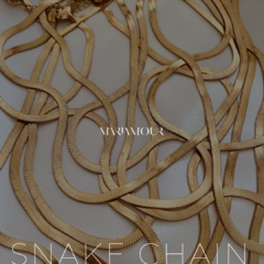 Colar dourado “snake chain” laminado na internet