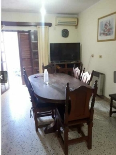 B° Poeta Lugones - Casa con 3 dormitorios - 2 cocheras - CONSULTAS: 3516459239 - BR HAUS