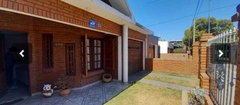 B° Poeta Lugones - Casa con 3 dormitorios - 2 cocheras - CONSULTAS: 3516459239 - comprar online