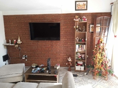 B° Poeta Lugones - Casa con 3 dormitorios - 2 cocheras - CONSULTAS: 3516459239 - BR HAUS