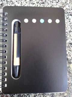 Caderno com Caneta e Post-it na internet