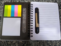 Caderno com Caneta e Post-it