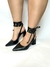 Manuela - Scarpin Slingback Preto com Detalhe de Tachas e Amarração - comprar online