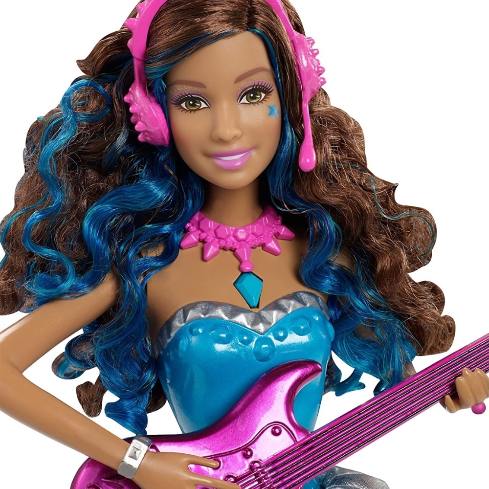 Barbie campamento pop discount personajes