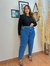 CALÇA JEANS COM PREGAS PLUS SIZE