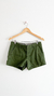 Short verde militar UNIQLO