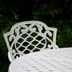 Juego Chateaux, mesa redonda y 4 sillas - El Taller Design