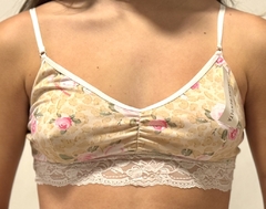 Top puntila print beige con rosas