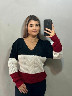 Blusa Tricolor Trançada