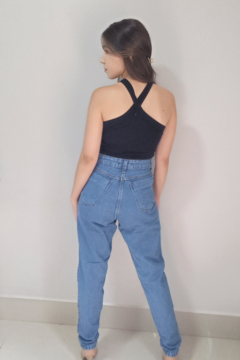 CALÇA MOM JEANS CLARA - Bevenucci