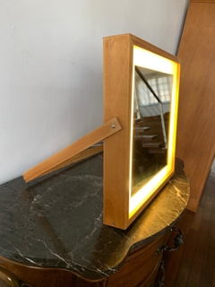 Espelho Led Camarim de Mesa na internet