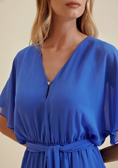 Vestido Morena Rosa Midi Decote V Com Faixa Azul | MORENA ROSA - comprar online