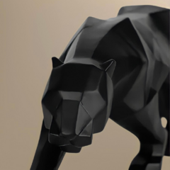 Linda Escultura estátua estatueta de Pantera Negra - Leopardo geométrico de resina sofisticada na cor preta . Uma peça para pessoas de personalidade e guerreiras . Objeto de decoração para sala , mesa , nicho , home office, aparador . Decorativo moderno a