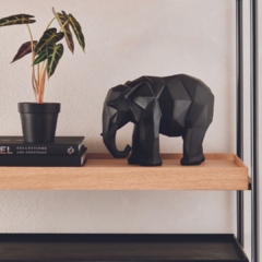 Elefante Geométrico de resina , na cor preta, peça perfeita para sua casa , home office ,  escritório ou consultório.  Escultura estátua estatueta de elefante moderno geométrico preto e objeto decorativo para aparador , nicho , mesa e estante. 