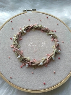 Hand Embroidered Christmas Wreath - Pearls on internet