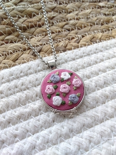 Hand embroidered pendant - Silver 9