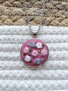 Hand embroidered pendant - Silver 9 - buy online