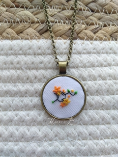 Hand embroidered pendant - Antique Gold 12