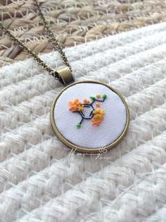 Hand embroidered pendant - Antique Gold 12 - buy online