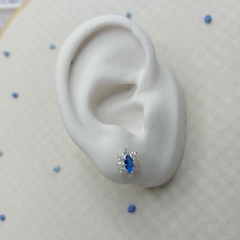 BRINCO ZIRCONIA LOSANGULO AZUL SAFIRA COM MINI ZIRCÔNIA - ONDAZUL