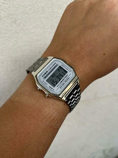 Relógio estilo Casio - comprar online