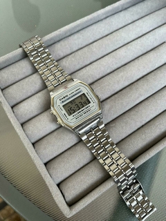 Relógio estilo Casio - Sarvi Acessórios