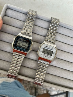 Relógio estilo Casio