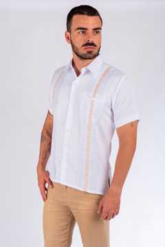 Guayabera Yucateca De Lino Seda Bordada Mod Calatmul - Dezendo guayaberas