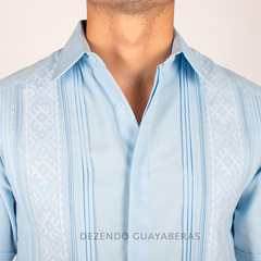 Guayabera Yucateca Bordada En Punto De Cruz, Mod. Hocabá. - comprar en línea