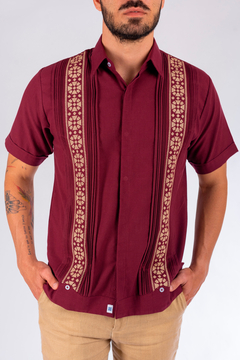 Guayabera Yucateca Bordada En Punto De Cruz, Mod. Mani - Dezendo guayaberas