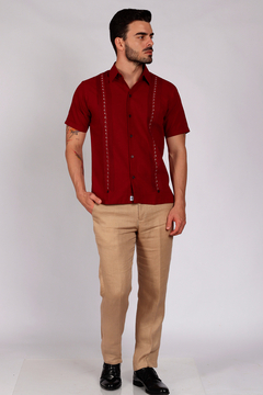 Guayabera De Lino Mod. Dzilam Con Bordado Dirigido Artesanal - Dezendo guayaberas