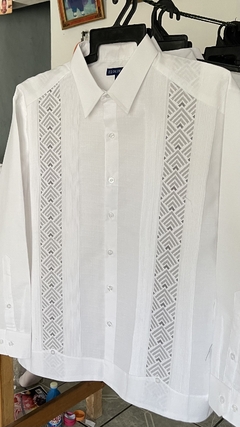 Guayabera Yucateca Con Bordado En Punto De Cruz Mod Opichén