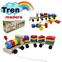 Tren de madera con torres de ensamble