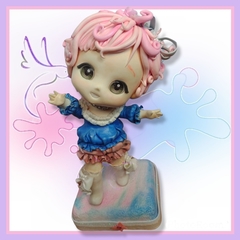 Muñeca estilo chibi en porcelana fría