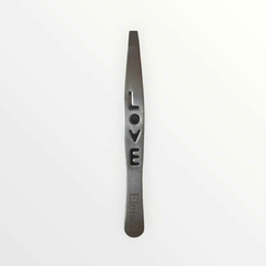 Pinza para cejas LOVE (018768) LOVE