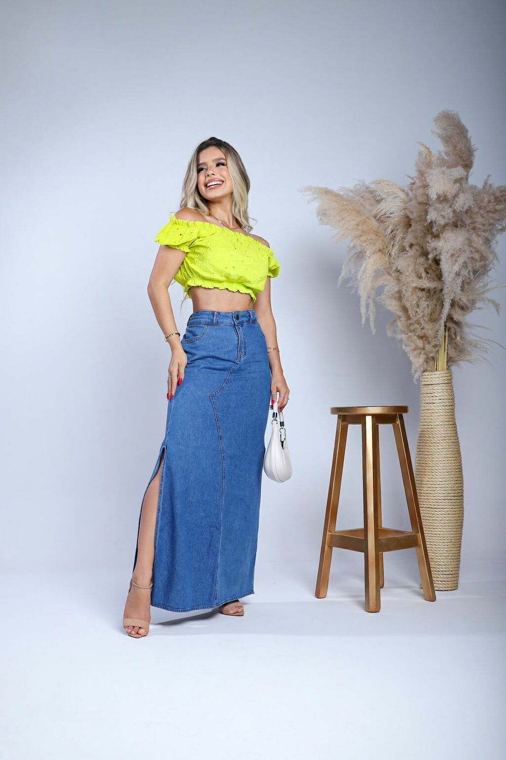 Blusa ciganinha best sale com saia jeans