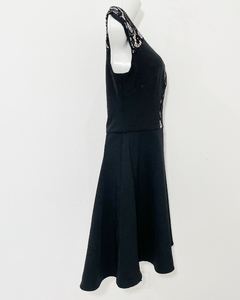 Vestido negro con encaje - comprar en línea
