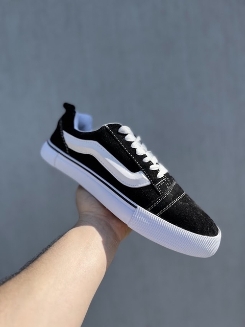 Vans KNU