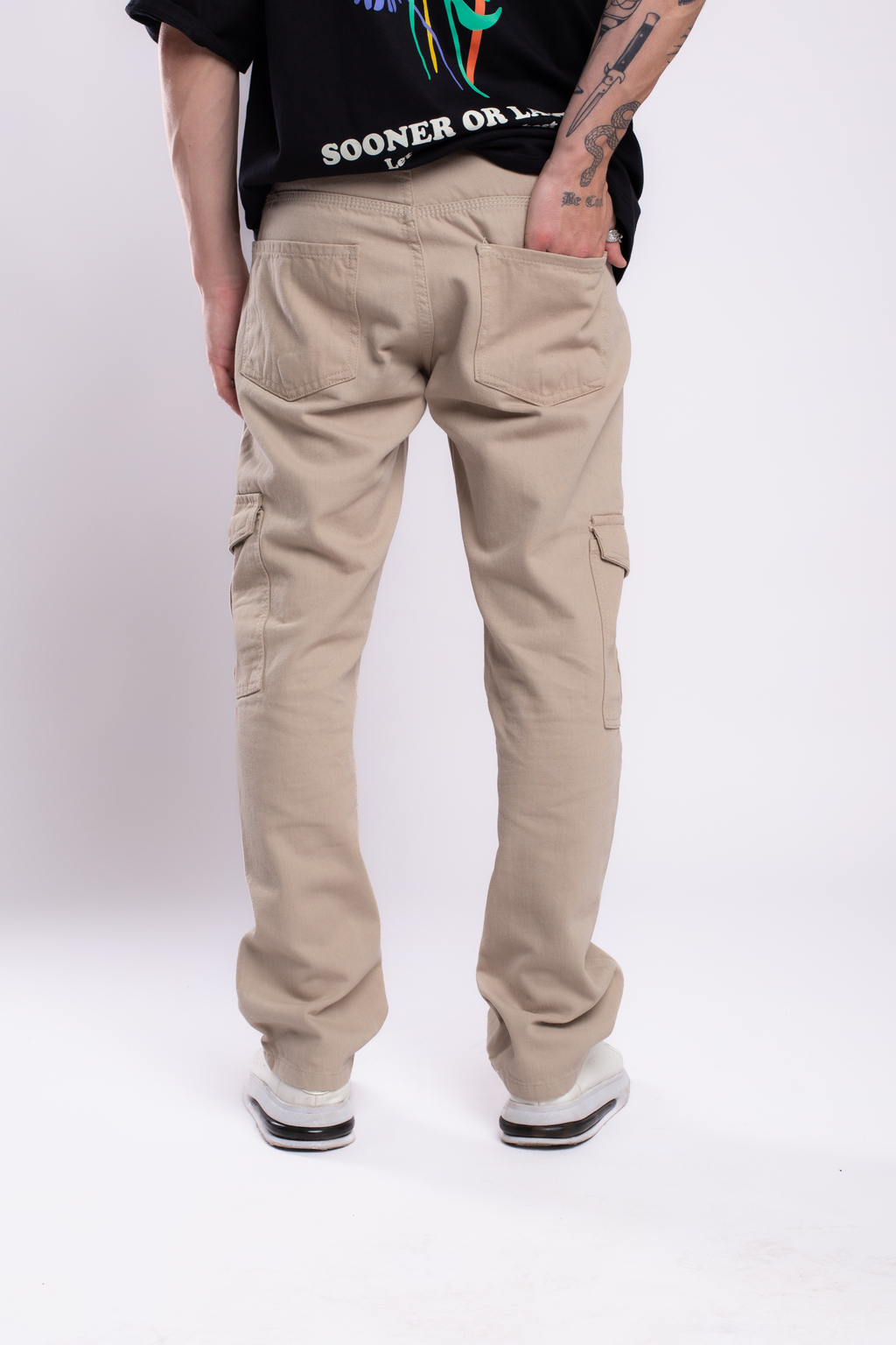 PANTALON MOM CARGO MARRON