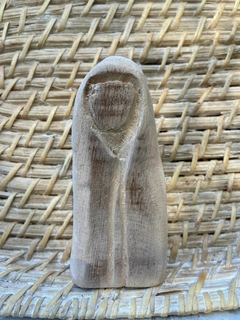 VIRGEN MARIA TALLADA EN MADERA - comprar online