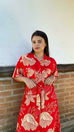 Vestido Midi com manga curta, botões e faixa na cintura Julieta - comprar online